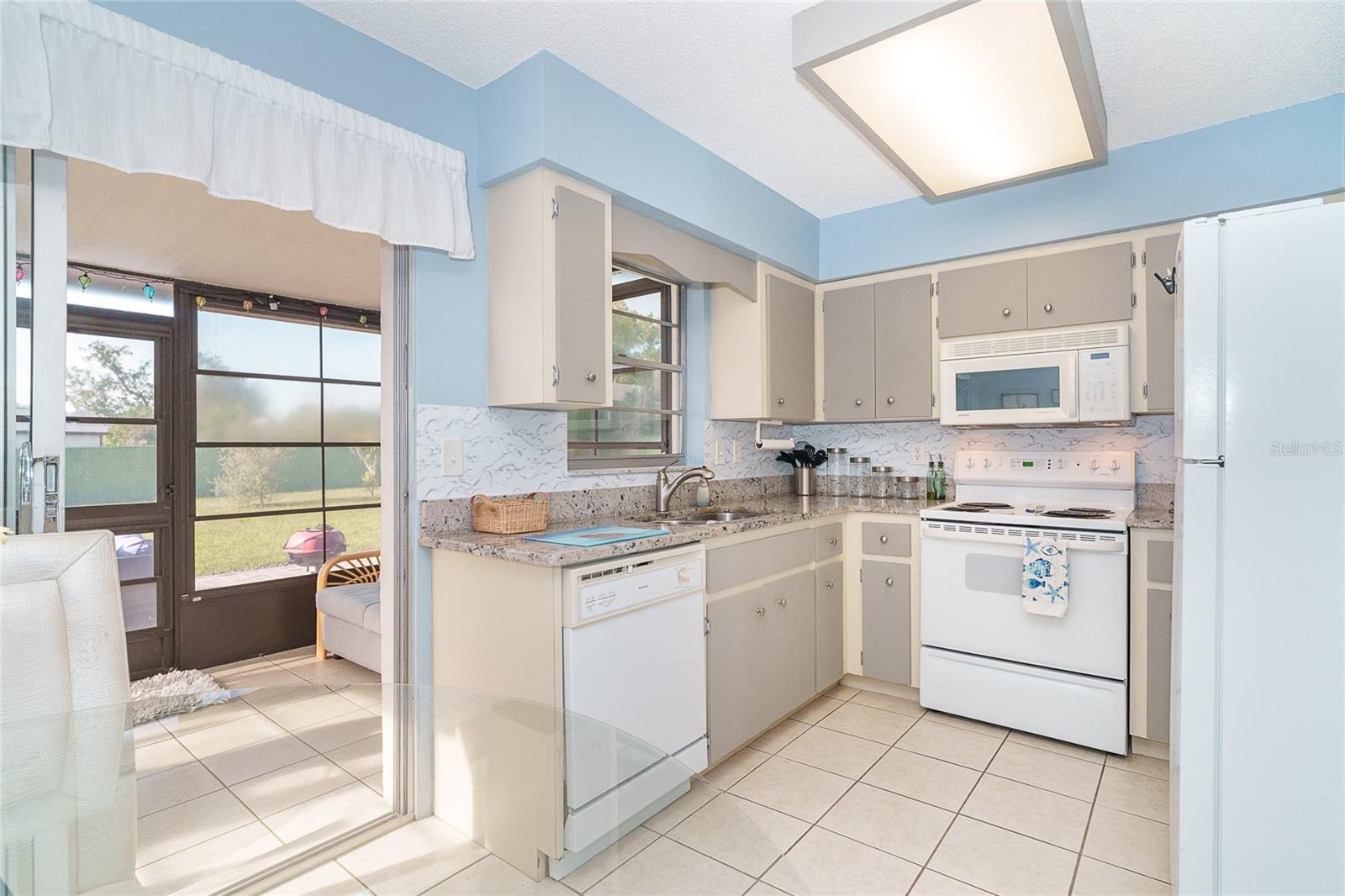 203 HIGH POINT DR #203B, ENGLEWOOD, FL, 34223