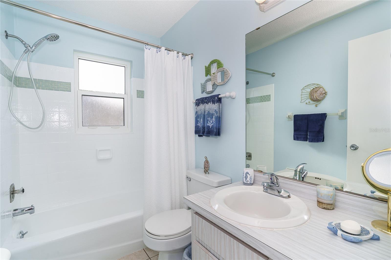 203 HIGH POINT DR #203B, ENGLEWOOD, FL, 34223