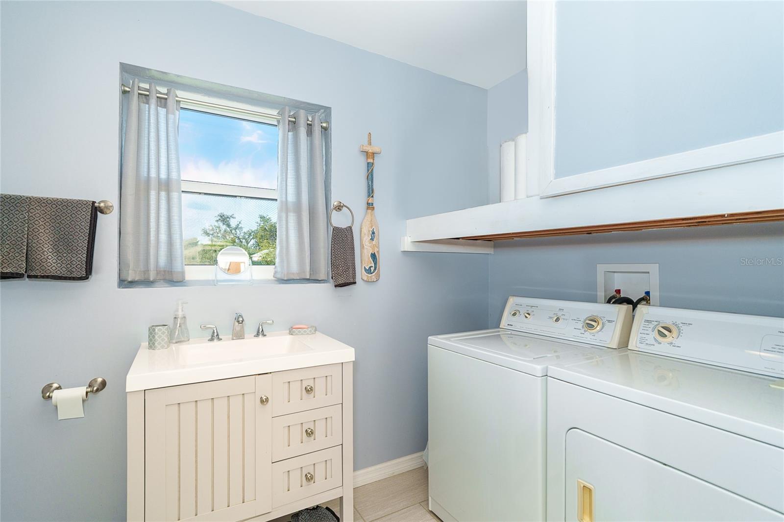 203 HIGH POINT DR #203B, ENGLEWOOD, FL, 34223