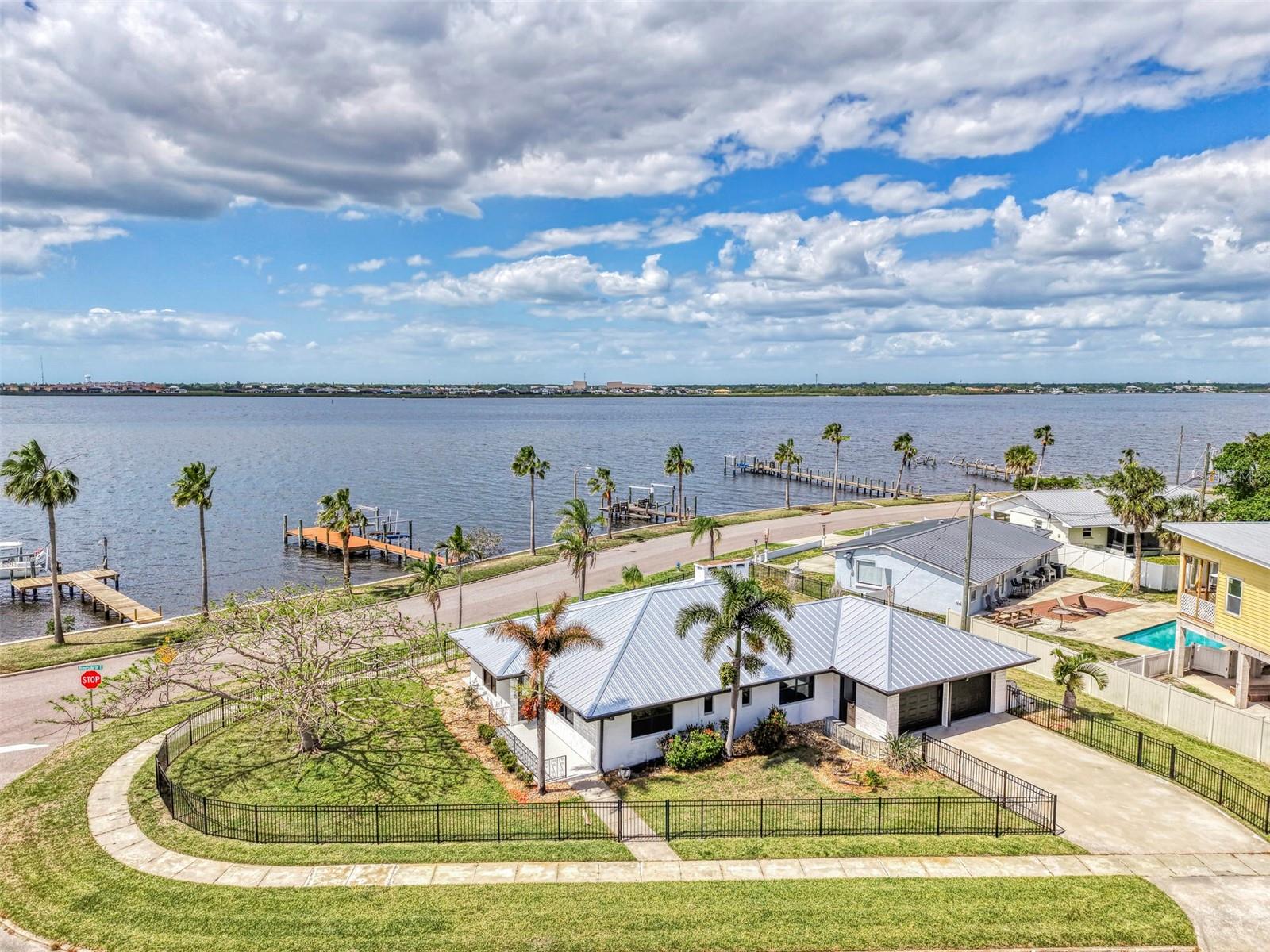 1822 RIVERSIDE DR E, BRADENTON, FL, 34208