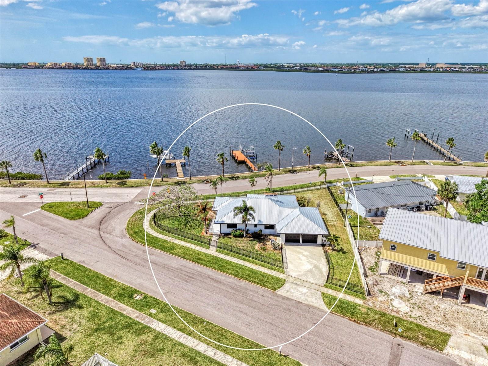 1822 RIVERSIDE DR E, BRADENTON, FL, 34208