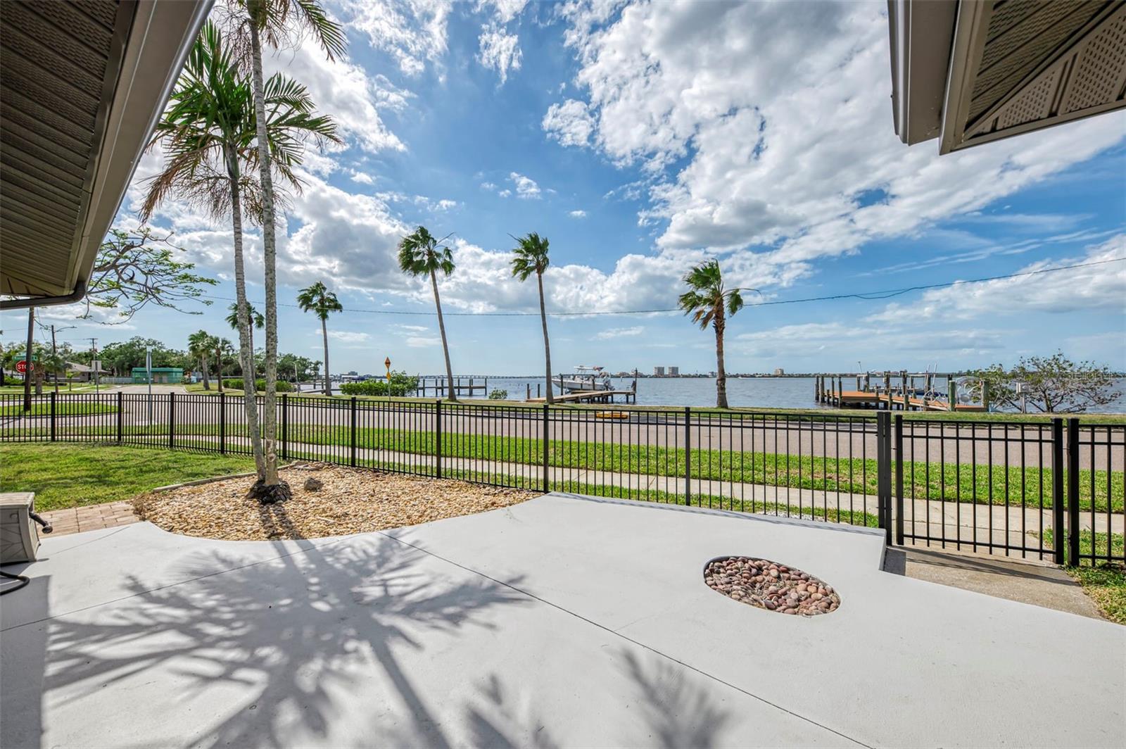 1822 RIVERSIDE DR E, BRADENTON, FL, 34208