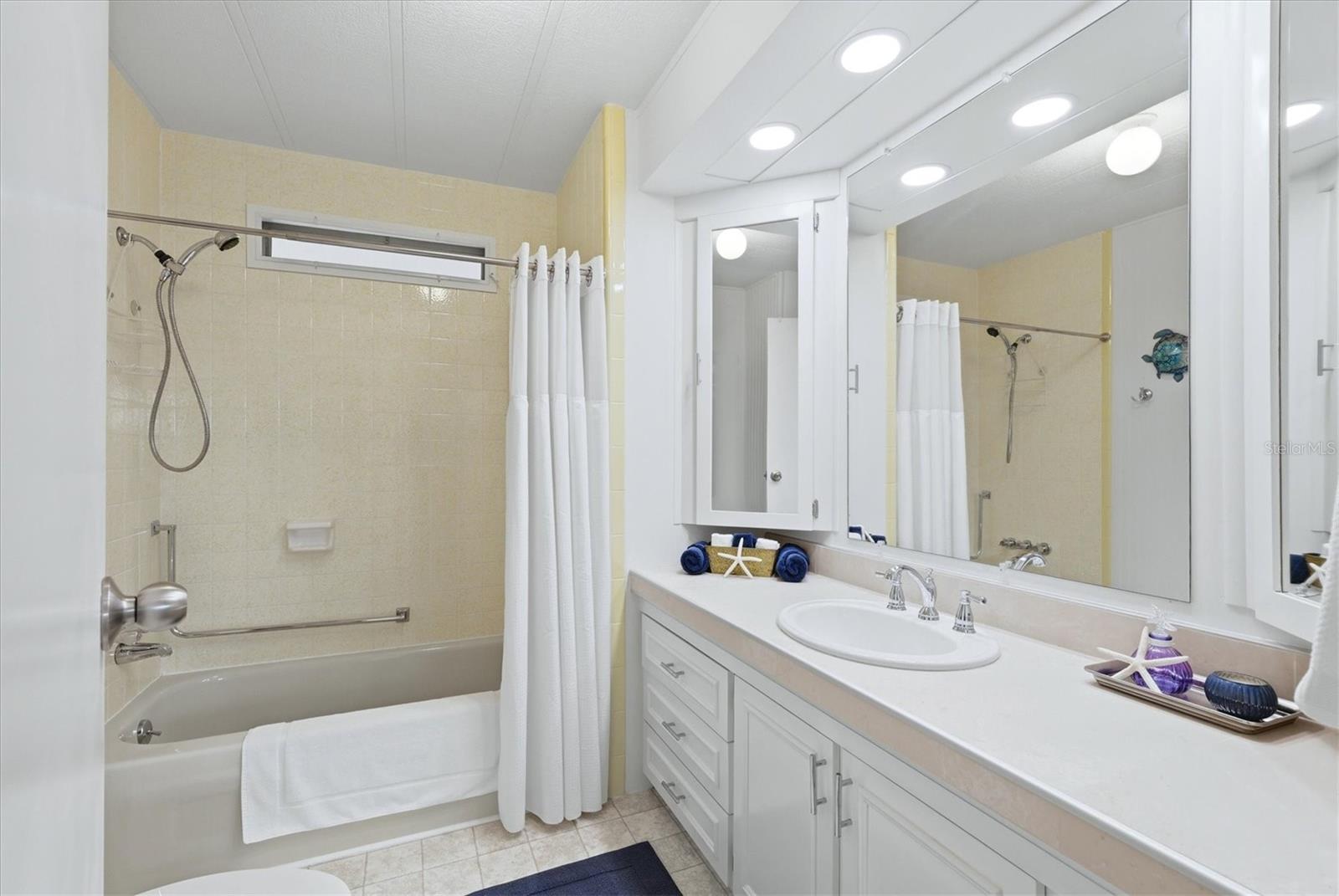 105 TORTOLA WAY, NORTH PORT, FL, 34287