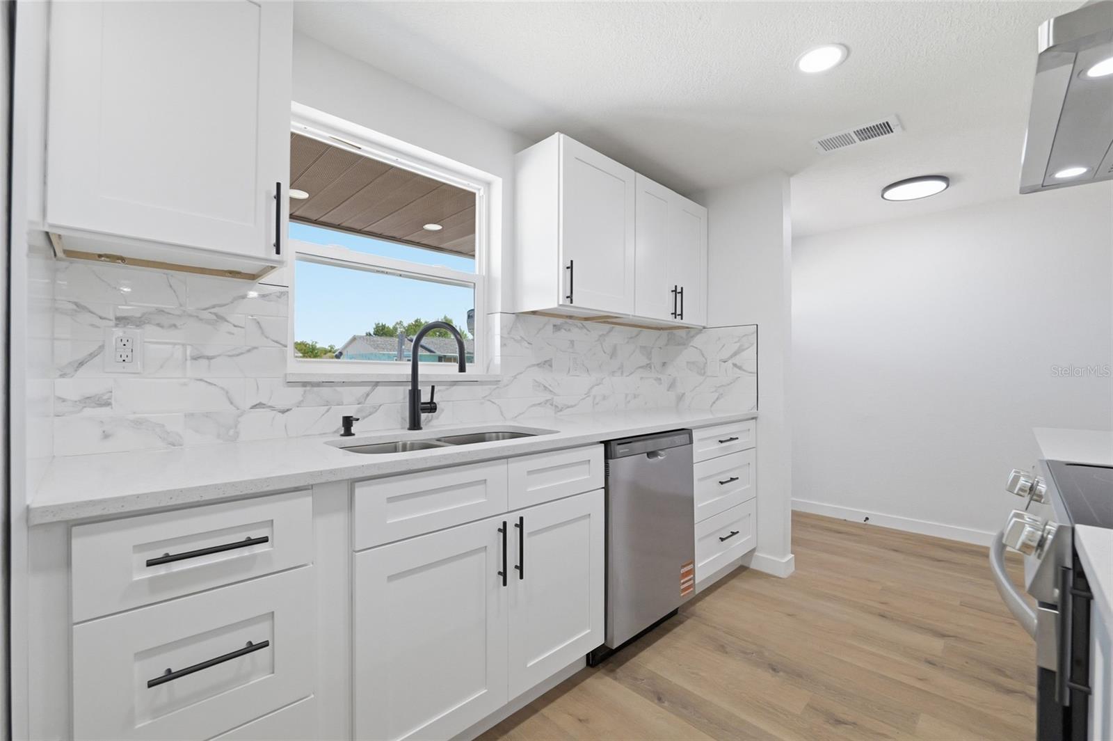 6436 SUTHERLAND AVE, NEW PORT RICHEY, FL, 34653