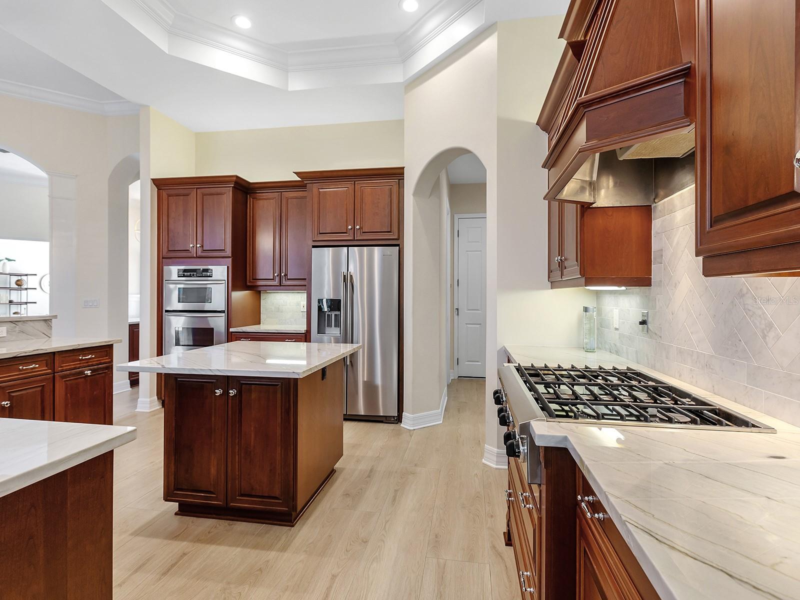 7003 PORTMARNOCK PL, LAKEWOOD RANCH, FL, 34202