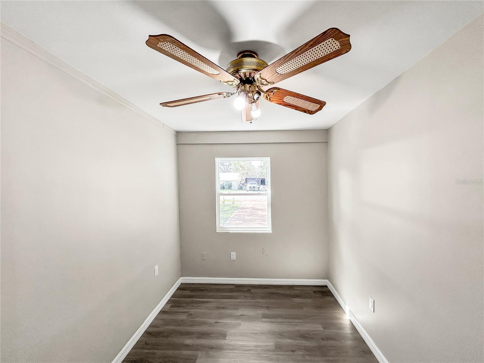 25 E CHARLOTTE AVE, EUSTIS, FL, 32726