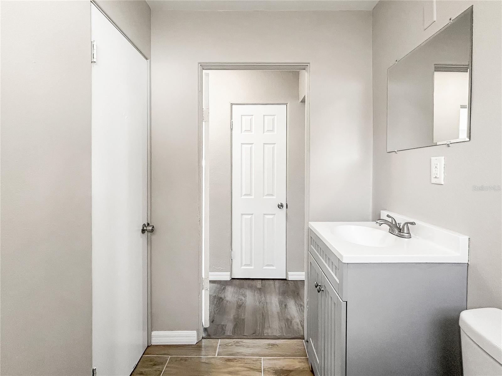 25 E CHARLOTTE AVE, EUSTIS, FL, 32726