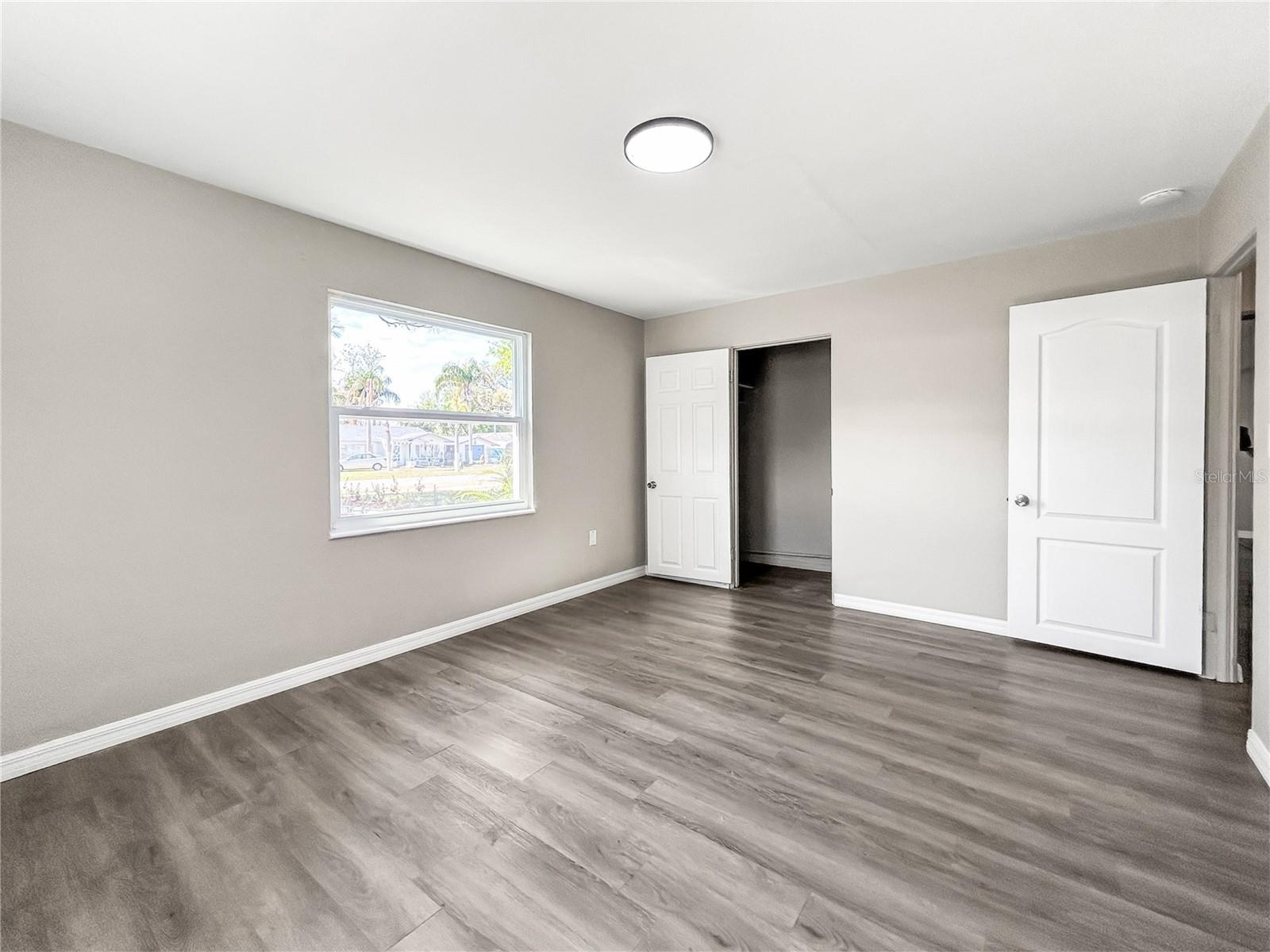 25 E CHARLOTTE AVE, EUSTIS, FL, 32726
