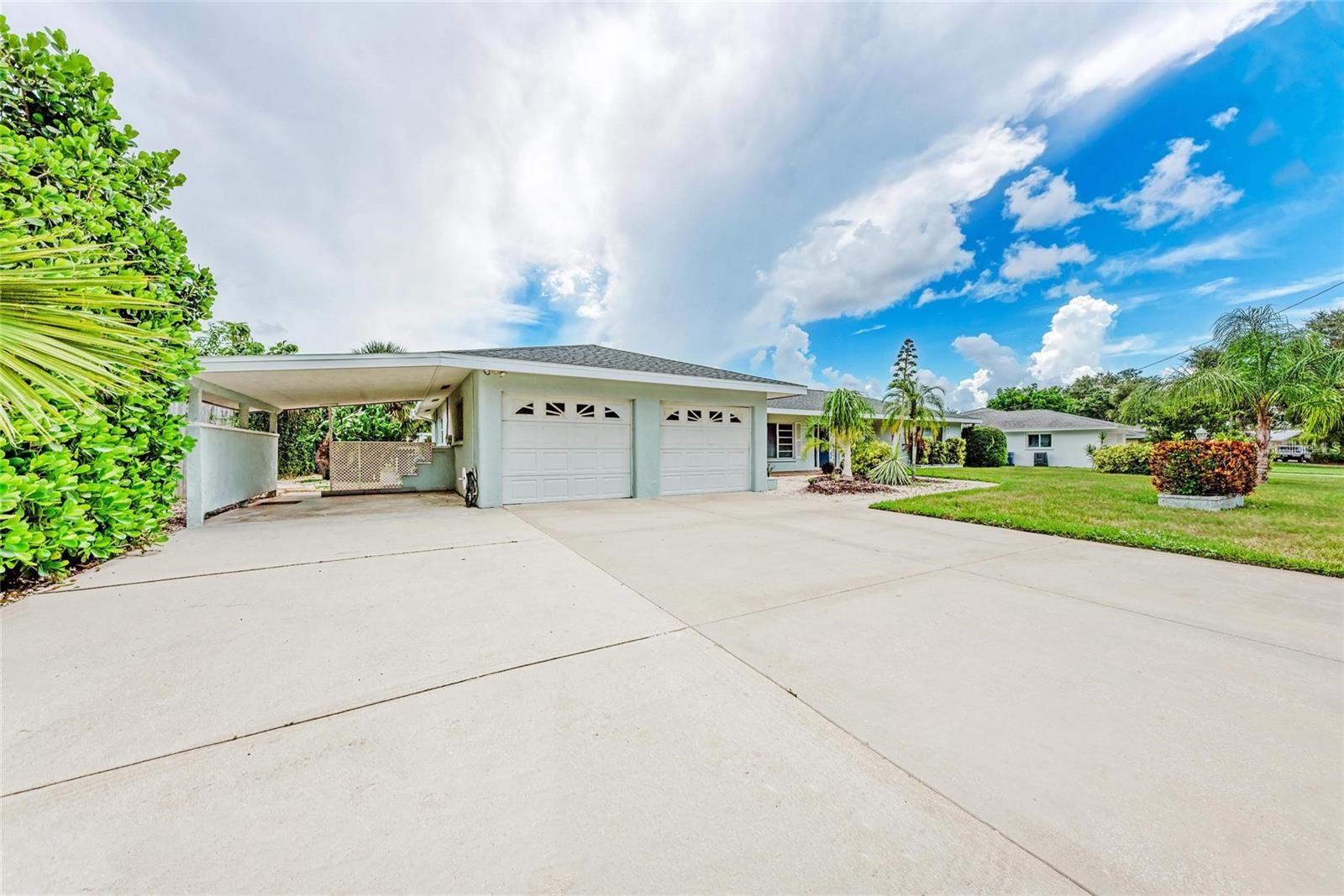 2705 S BRINK AVE, SARASOTA, FL, 34239
