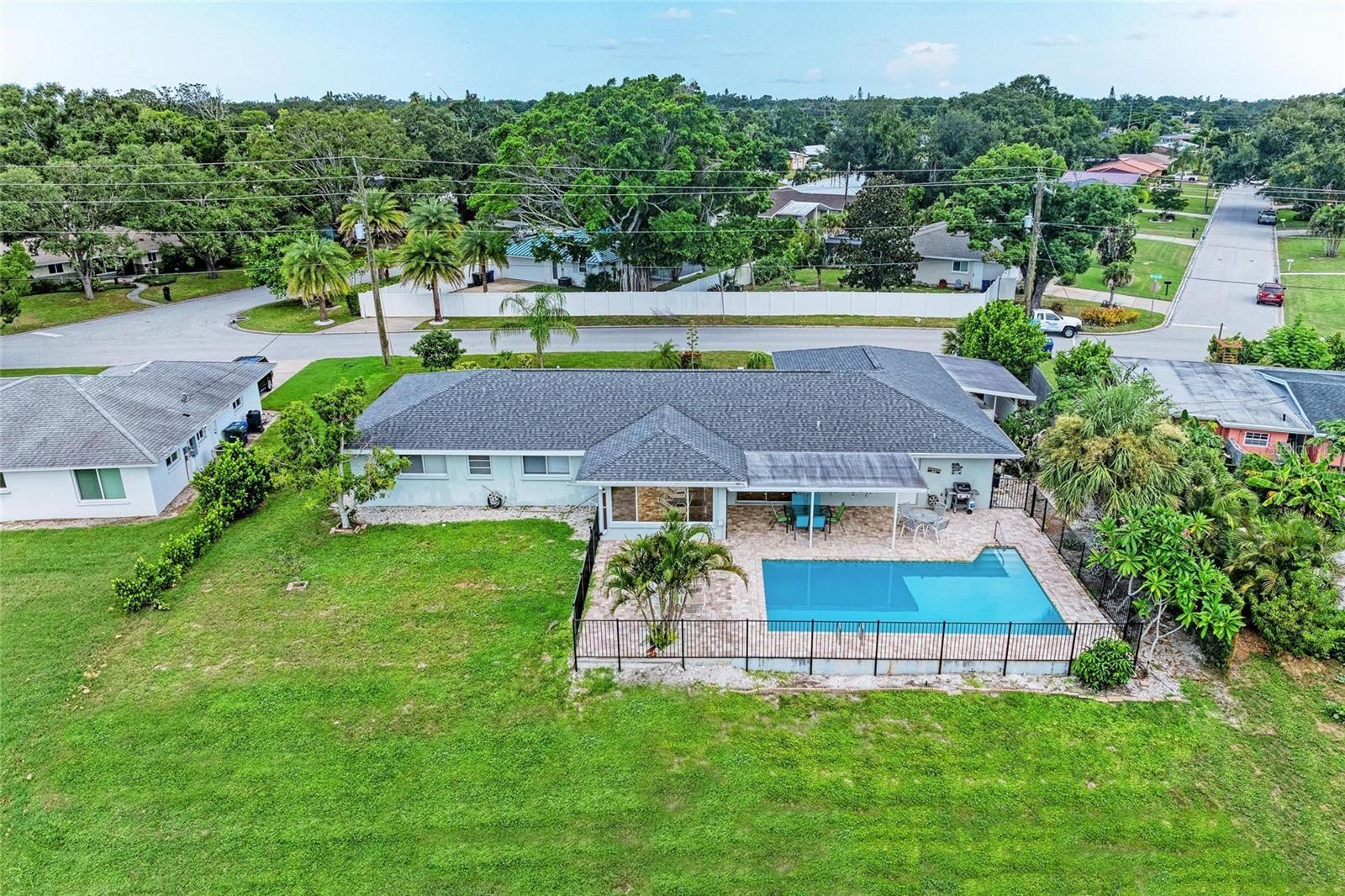 2705 S BRINK AVE, SARASOTA, FL, 34239