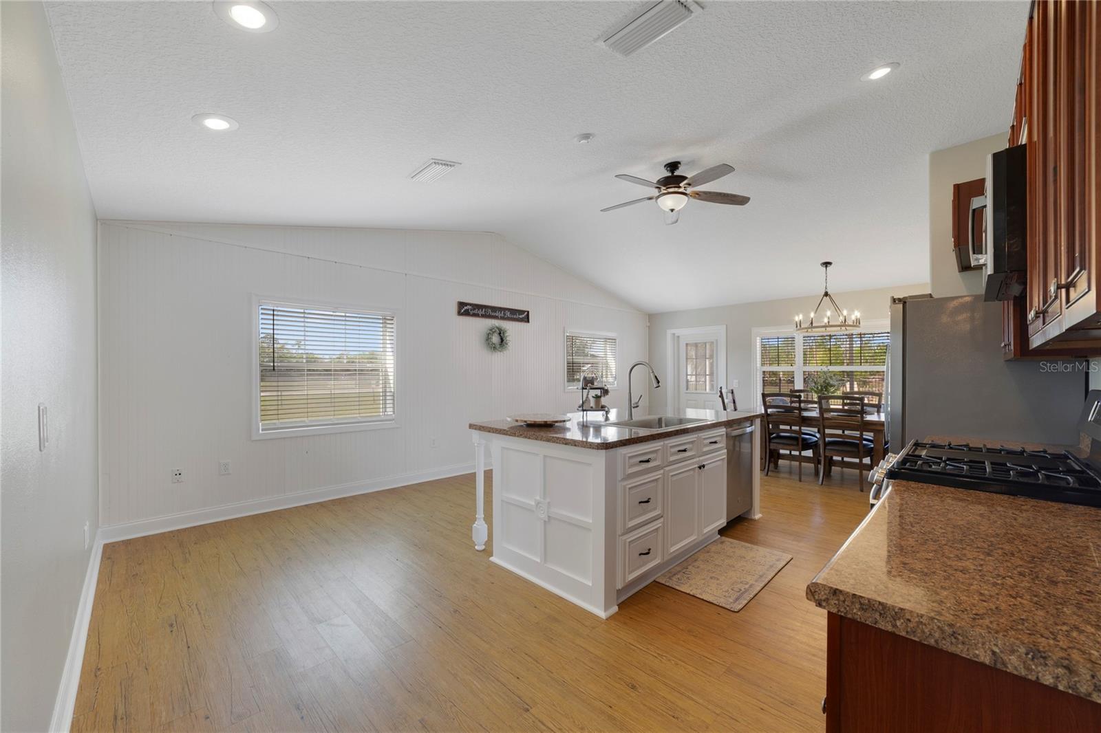 1070 LAKE ASHBY RD, NEW SMYRNA BEACH, FL, 32168
