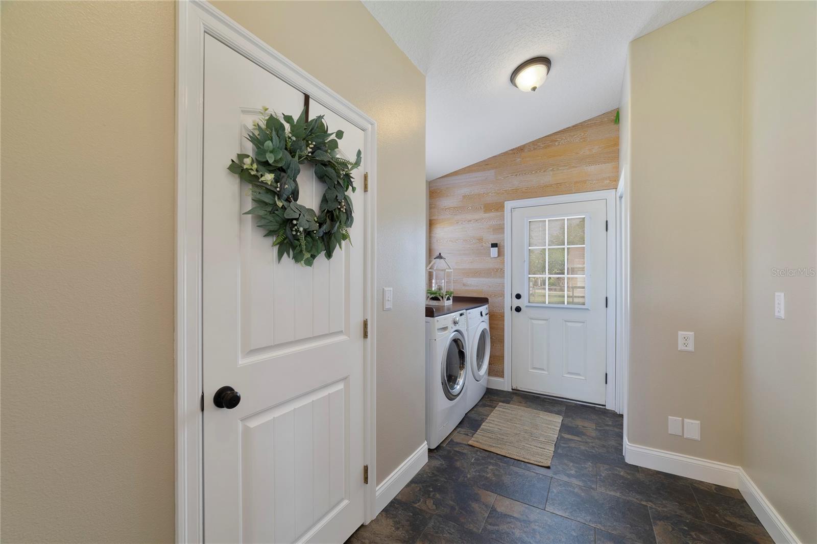 1070 LAKE ASHBY RD, NEW SMYRNA BEACH, FL, 32168