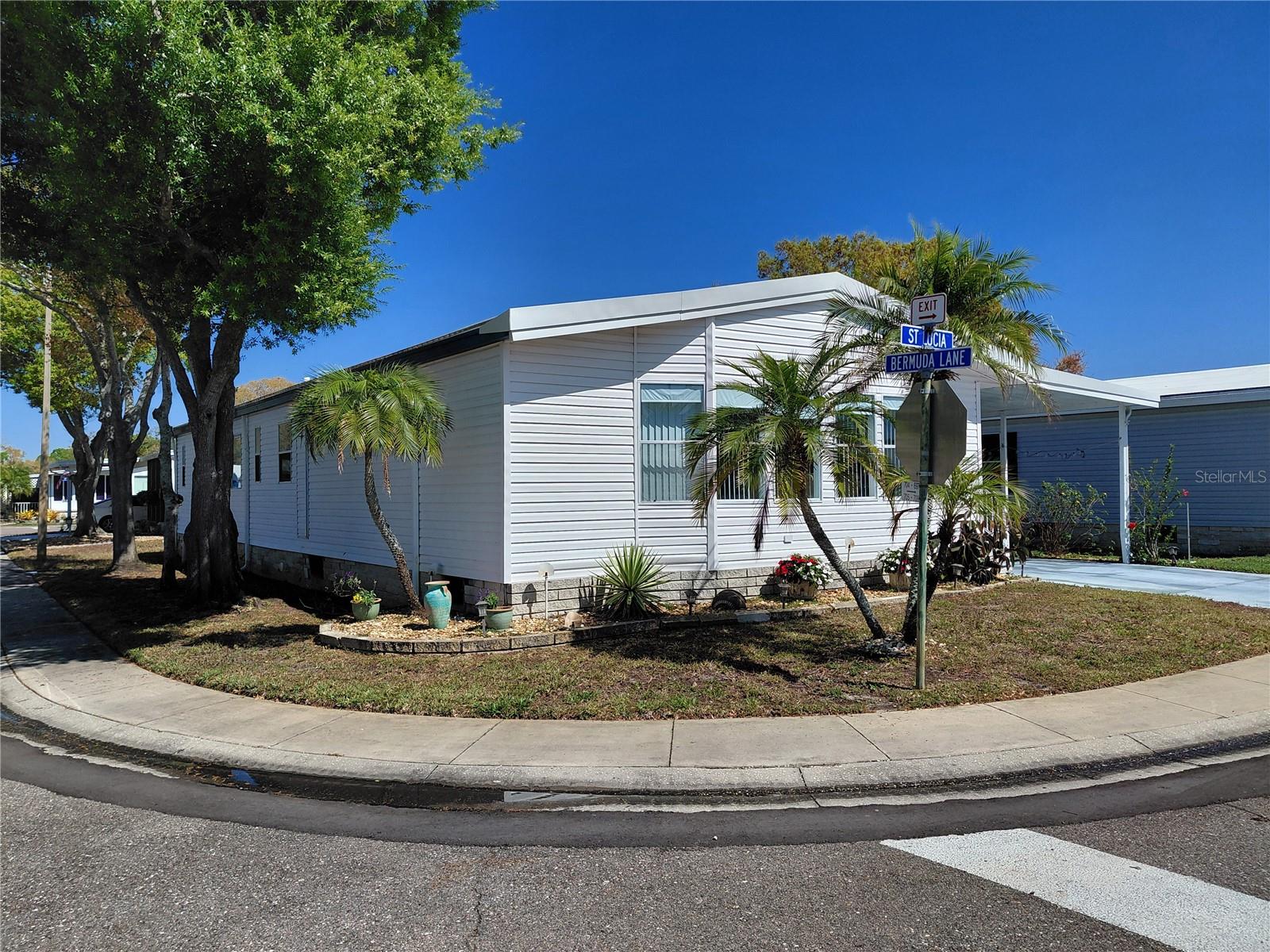 1001 STARKEY RD #704, LARGO, FL, 33771