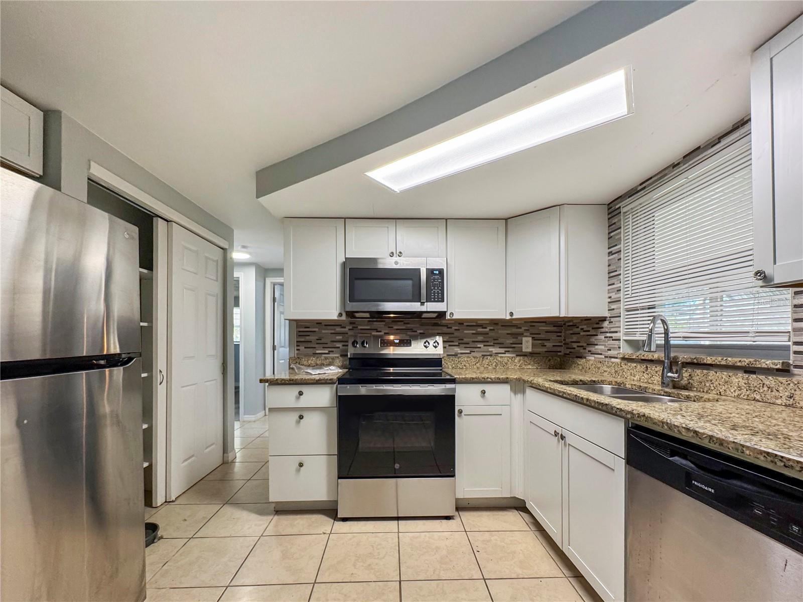HOLIDAY LAKE ESTATES, HOLIDAY, FL, 34691