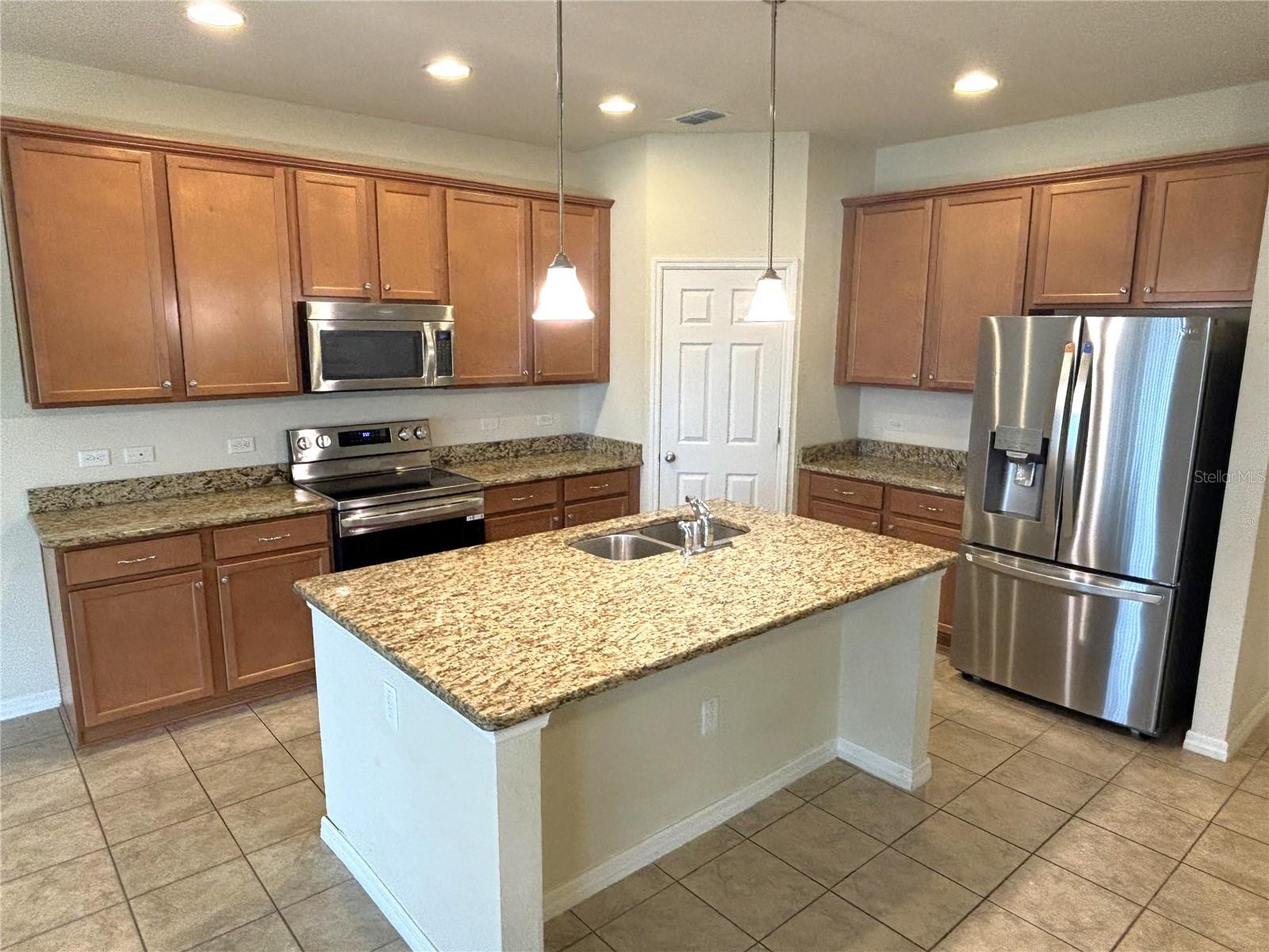 19363 FALLGLO DR, ORLANDO, FL, 32827