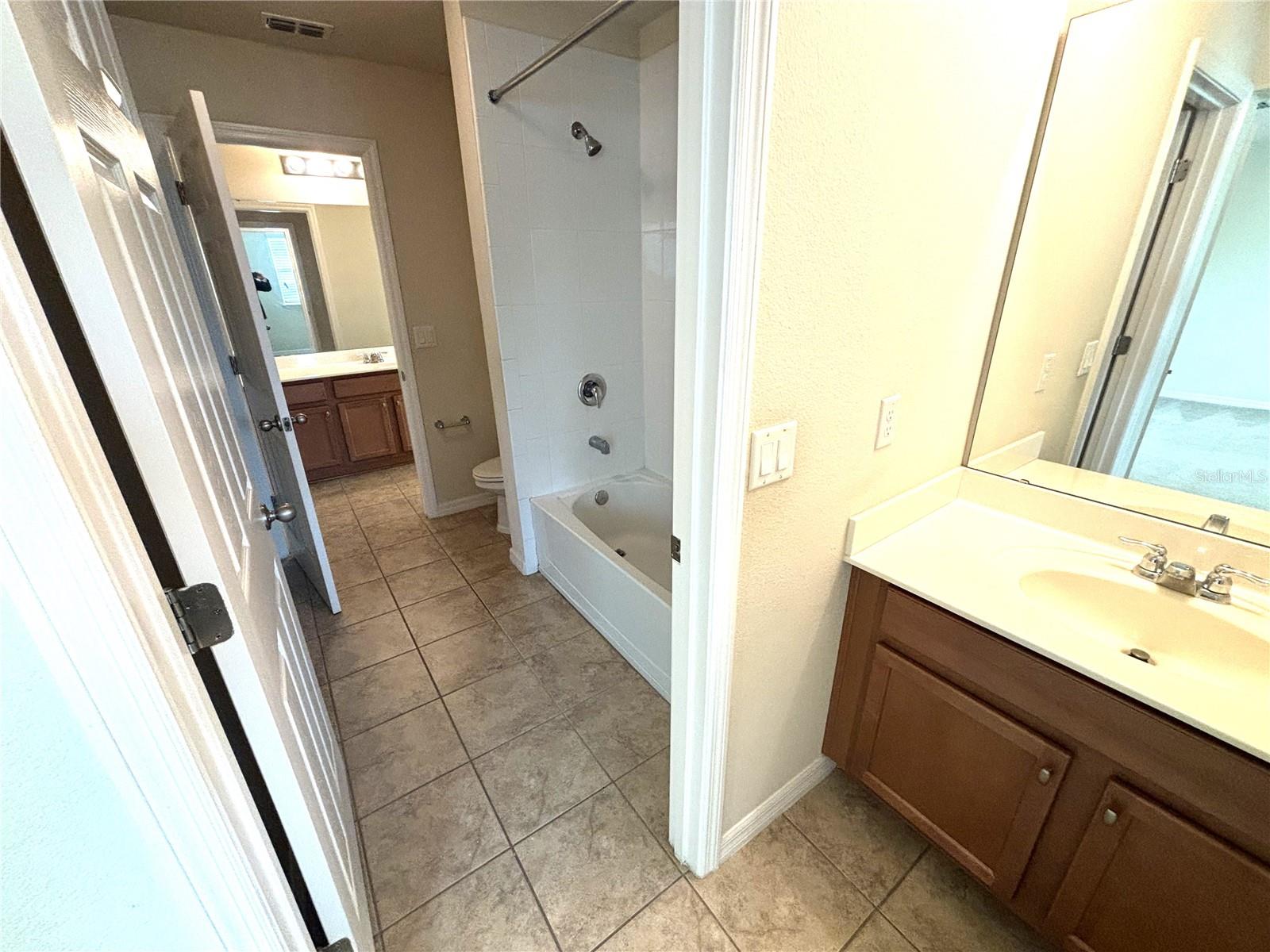 19363 FALLGLO DR, ORLANDO, FL, 32827