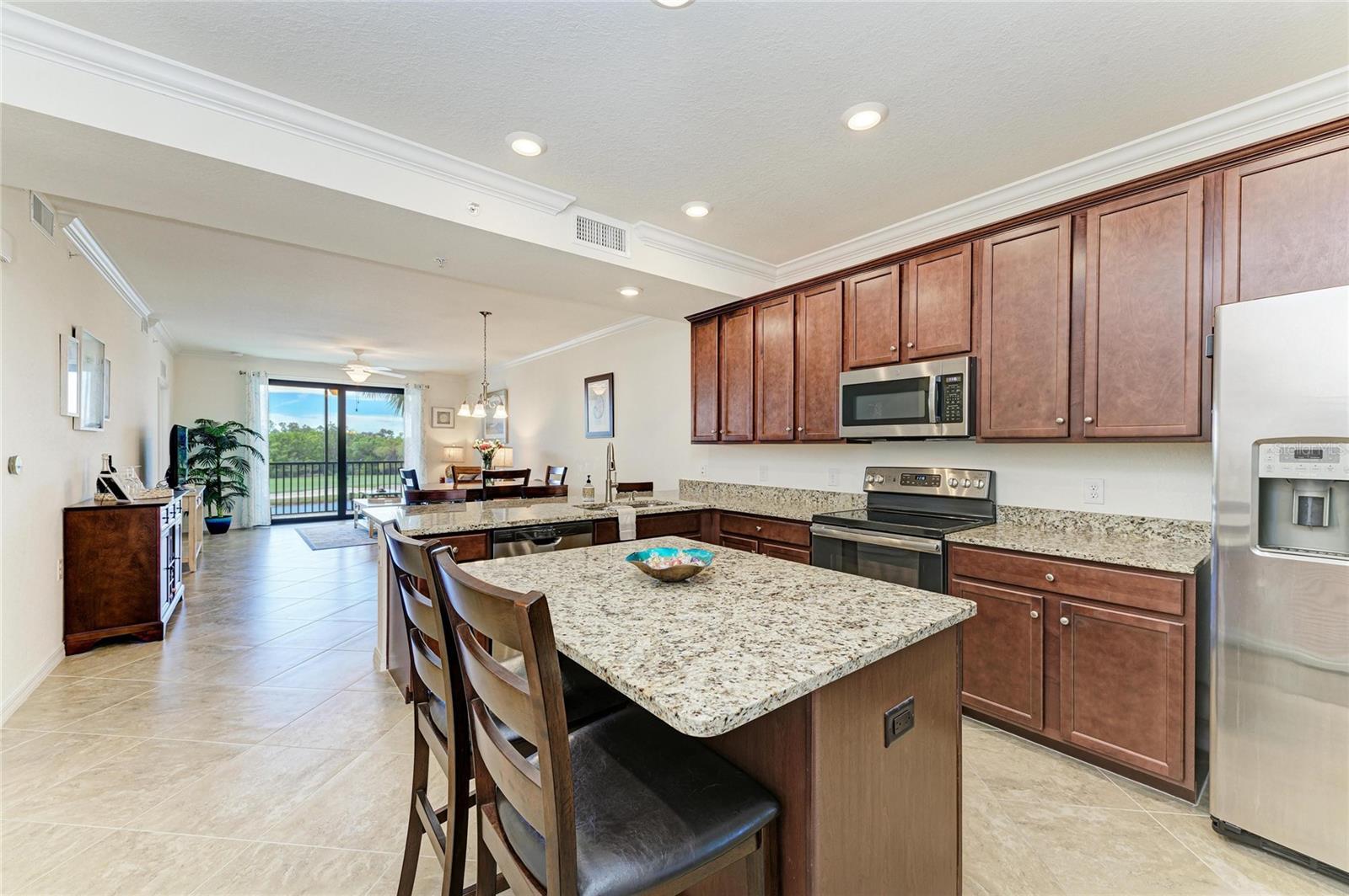 17108 VARDON TER #305, LAKEWOOD RANCH, FL, 34211