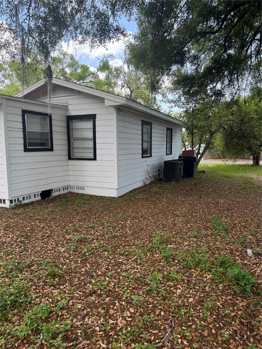 2016 E CLIFTON ST #A, TAMPA, FL, 33610