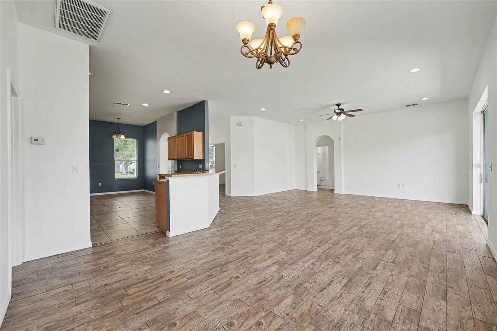 6228 ALAMANDA HILLS BLVD, LAKELAND, FL, 33813