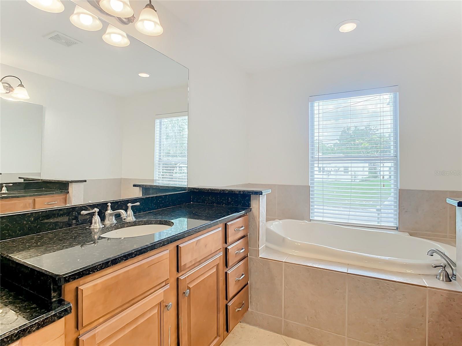 132 ORANGE AVE, CLERMONT, FL, 34711