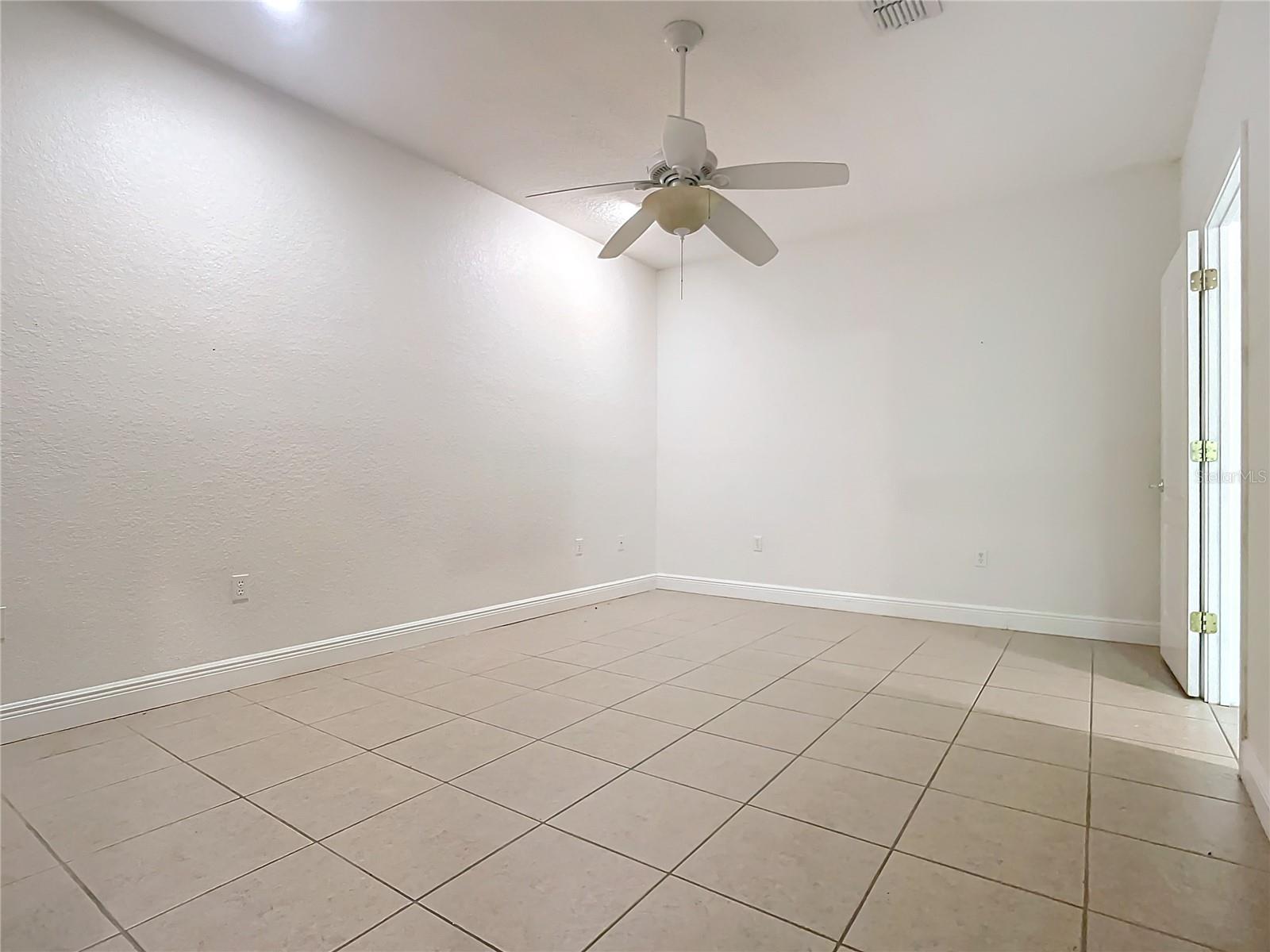 132 ORANGE AVE, CLERMONT, FL, 34711