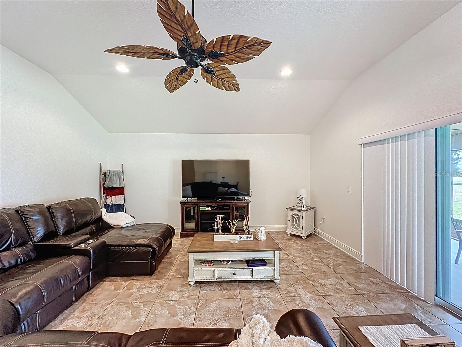 30454 ISLAND CLUB DR, DEER ISLAND, FL, 32778