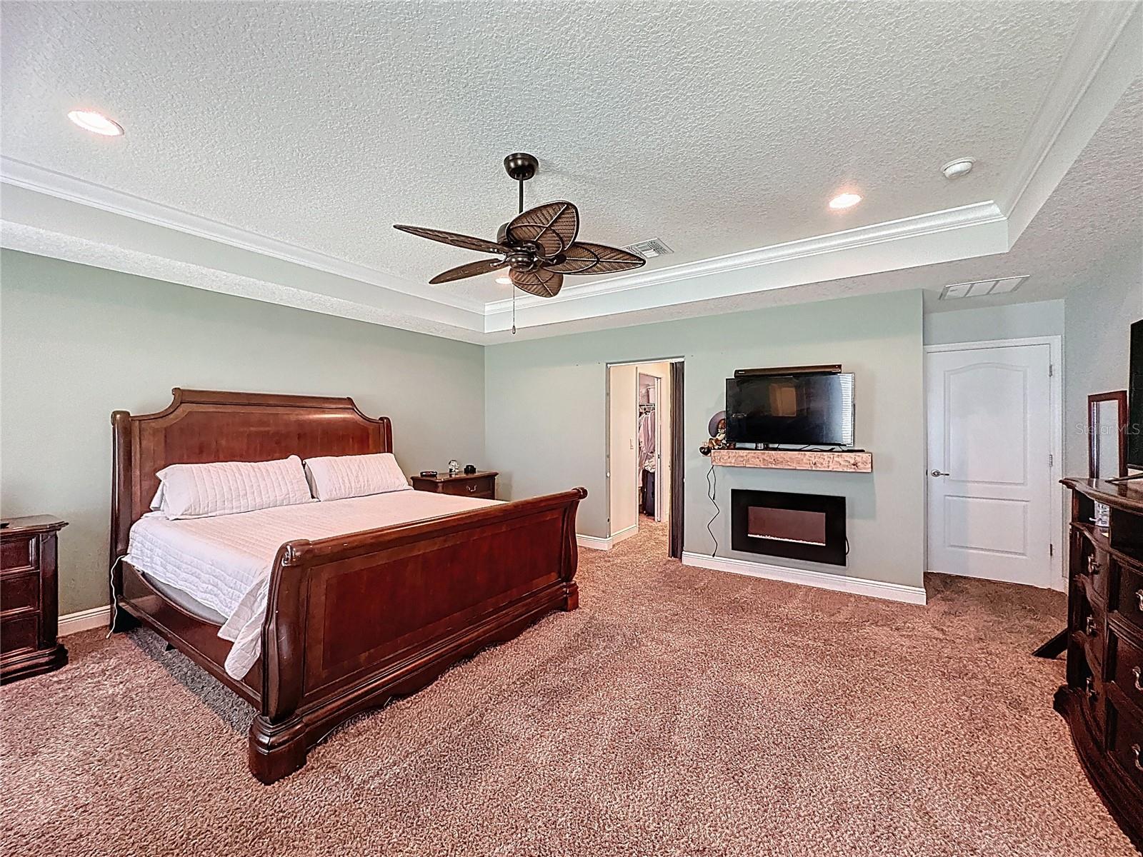 30454 ISLAND CLUB DR, DEER ISLAND, FL, 32778