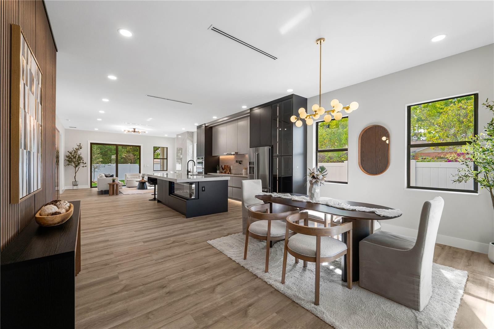 3104 W PINE ST, TAMPA, FL, 33607