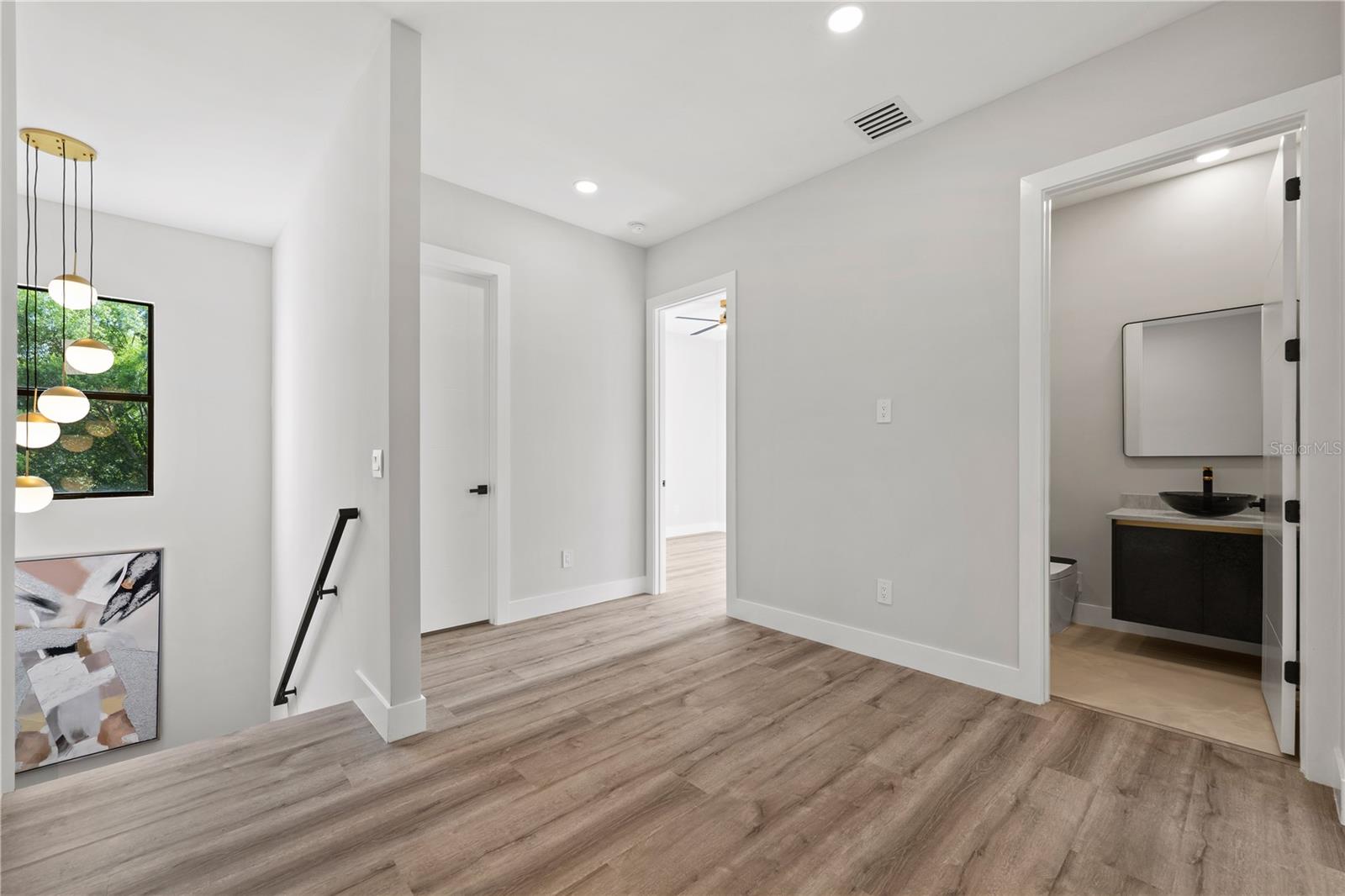 3104 W PINE ST, TAMPA, FL, 33607