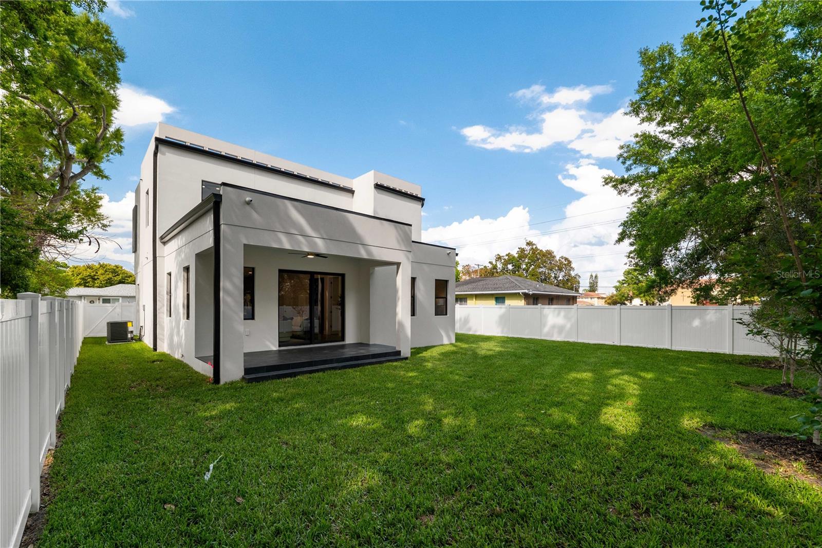 3104 W PINE ST, TAMPA, FL, 33607