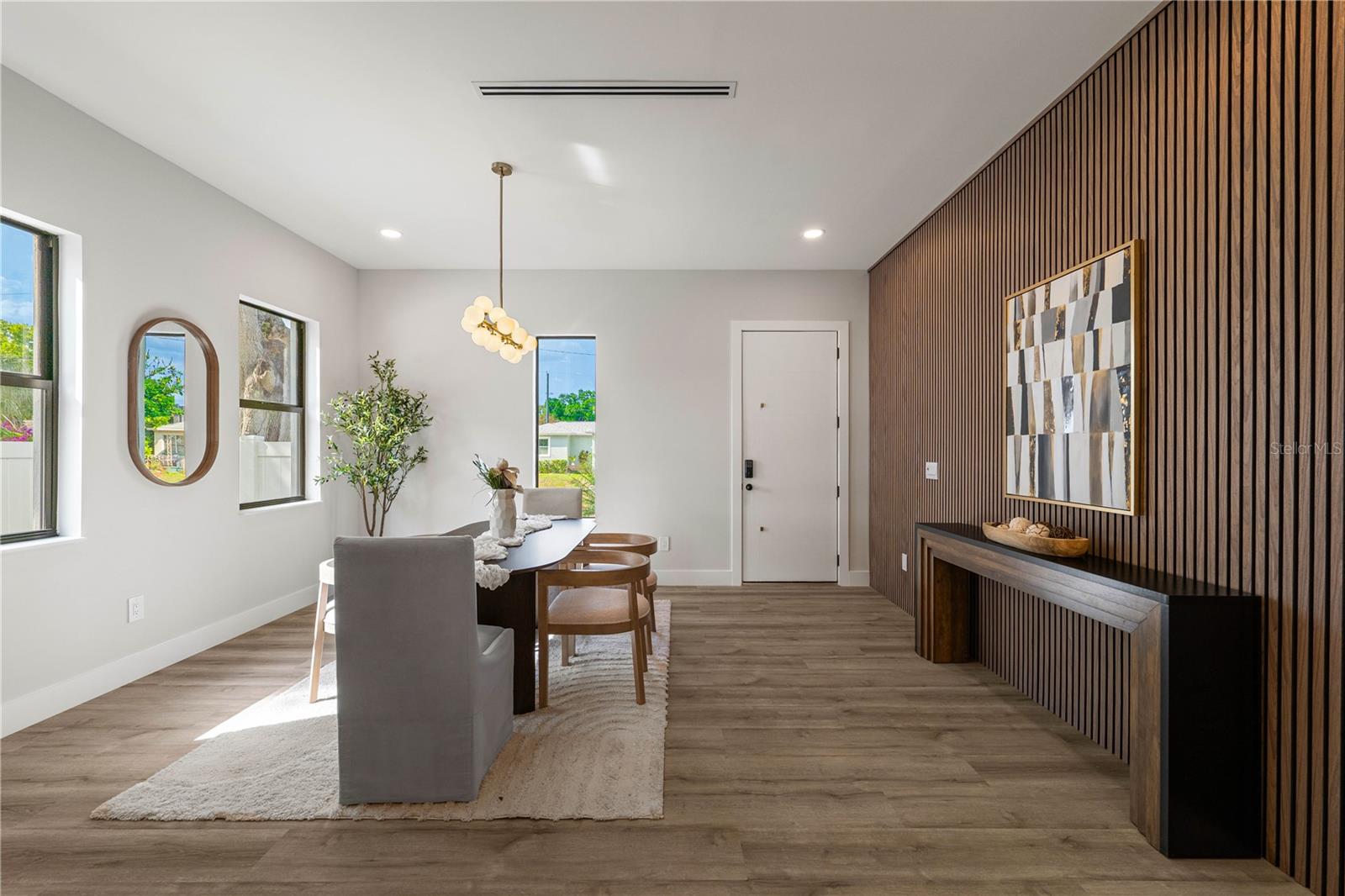 3104 W PINE ST, TAMPA, FL, 33607