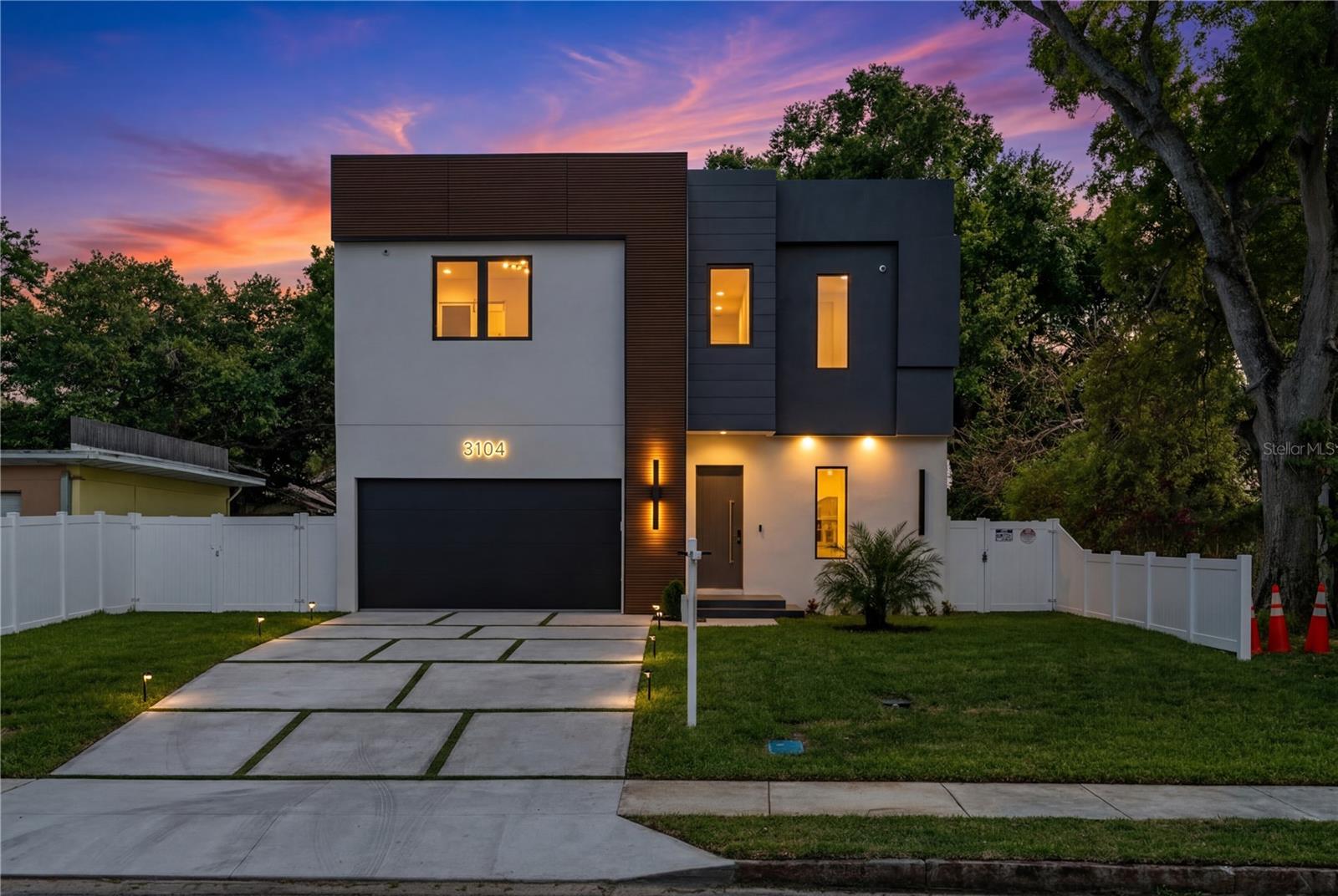 3104 W PINE ST, TAMPA, FL, 33607