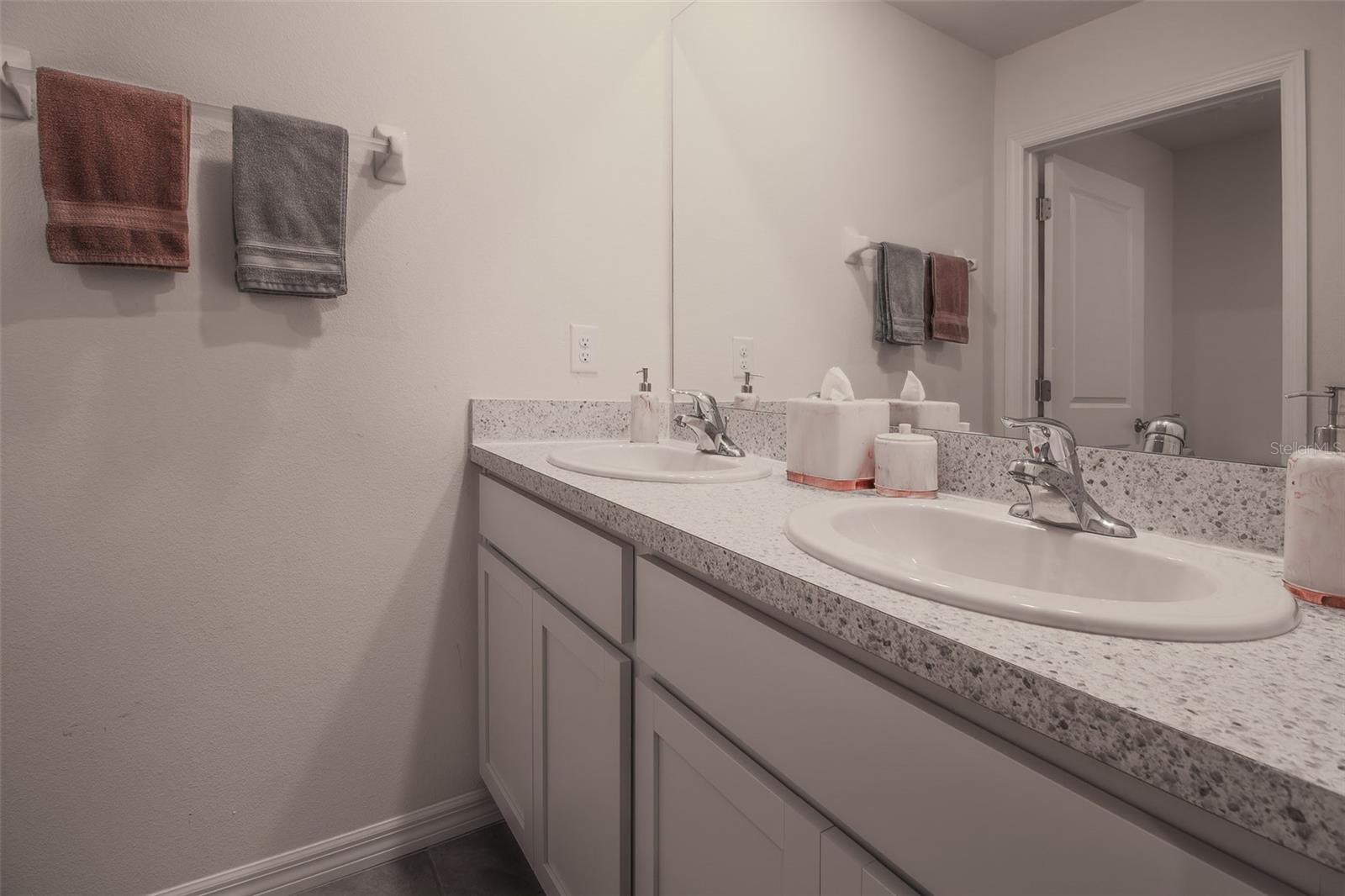 24382 NW 8TH PL, NEWBERRY, FL, 32669