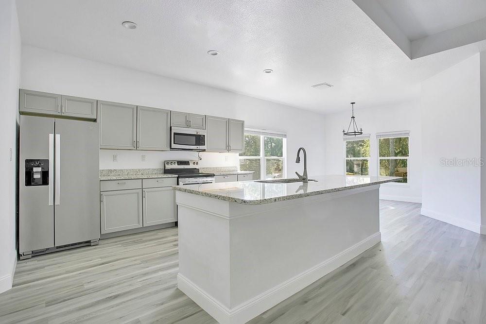 2498 MITCHELL AVE, MIMS, FL, 32754