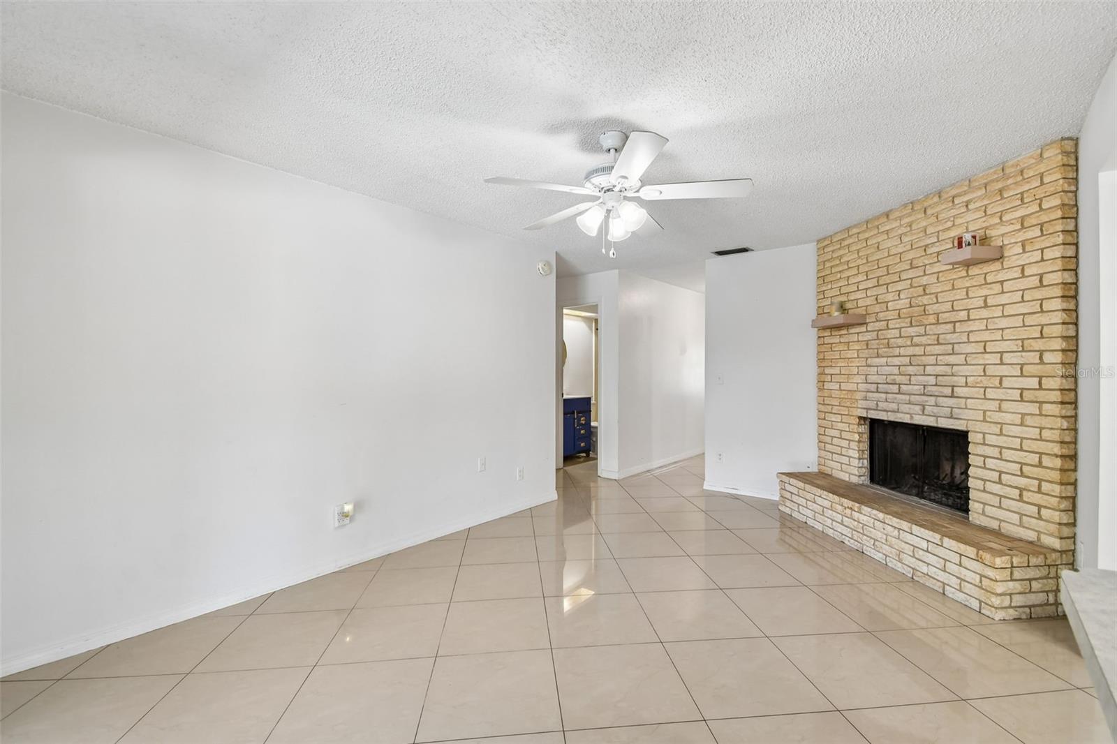 13635 BERKSHIRE CT, GRAND ISLAND, FL, 32735