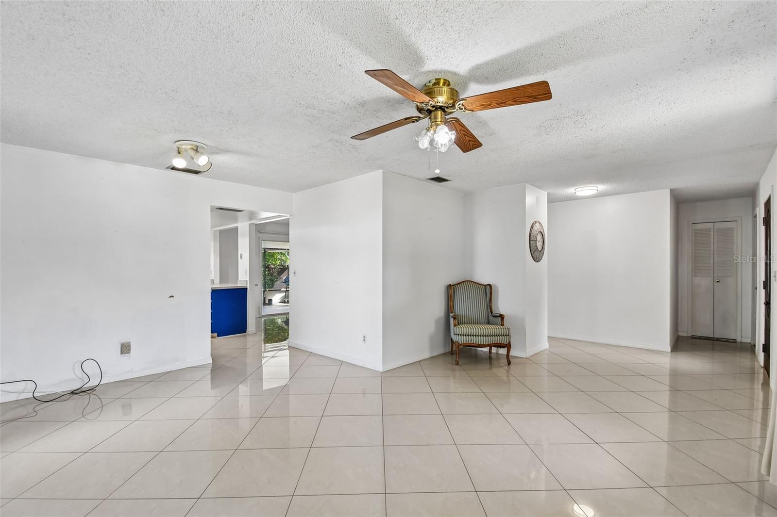 13635 BERKSHIRE CT, GRAND ISLAND, FL, 32735