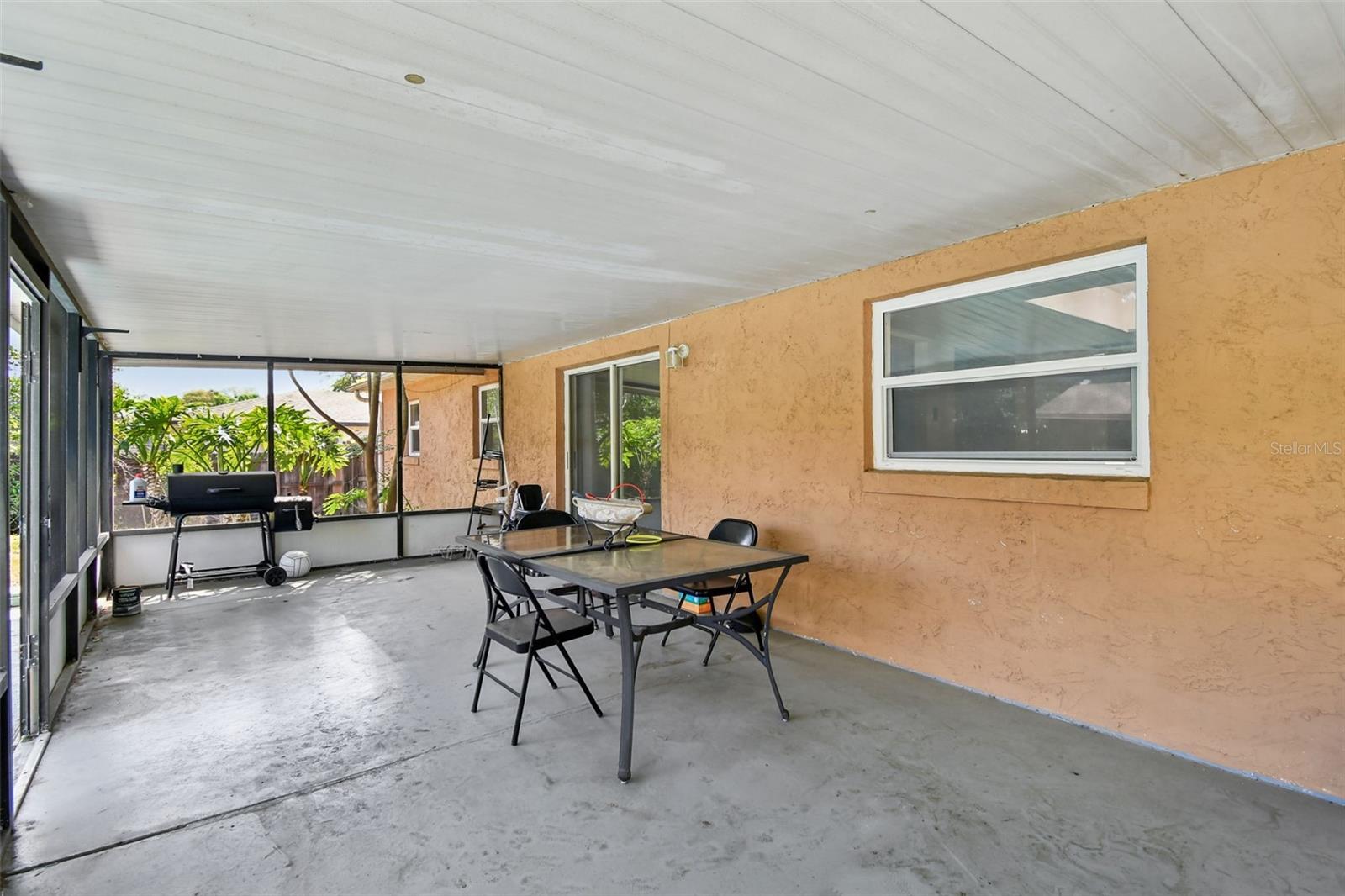 13635 BERKSHIRE CT, GRAND ISLAND, FL, 32735