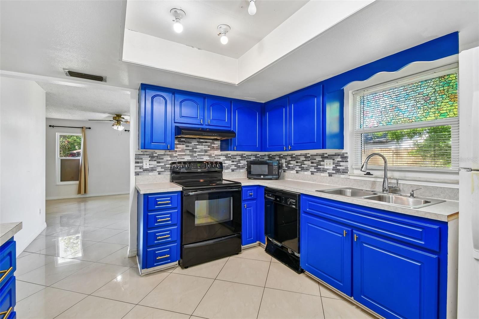 13635 BERKSHIRE CT, GRAND ISLAND, FL, 32735