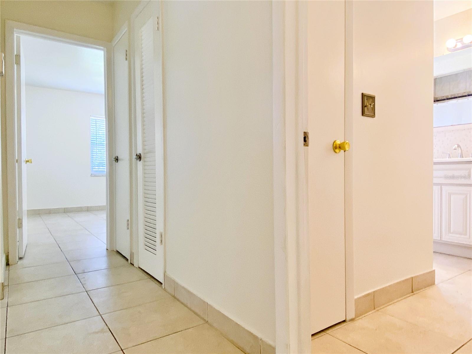 7306 KINGSBURY CIR, TAMPA, FL, 33610