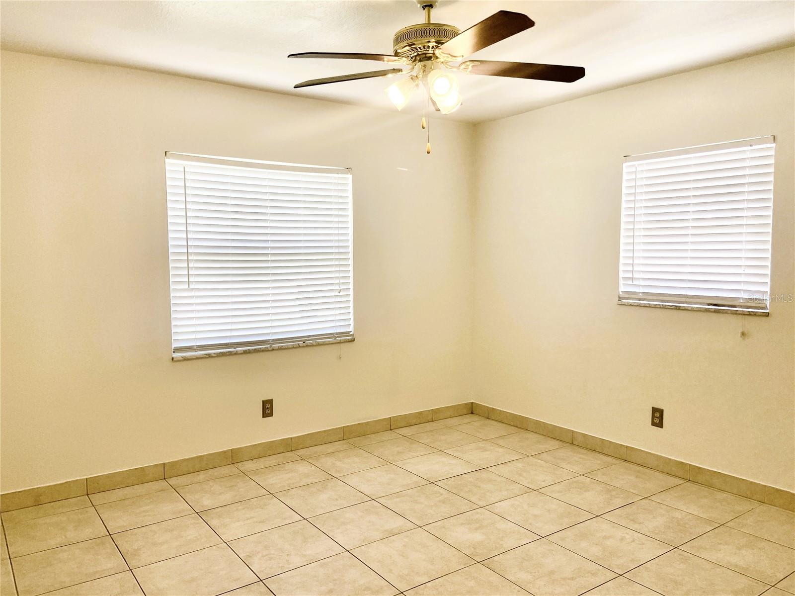 7306 KINGSBURY CIR, TAMPA, FL, 33610