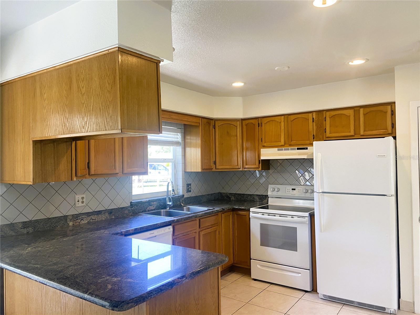 7306 KINGSBURY CIR, TAMPA, FL, 33610