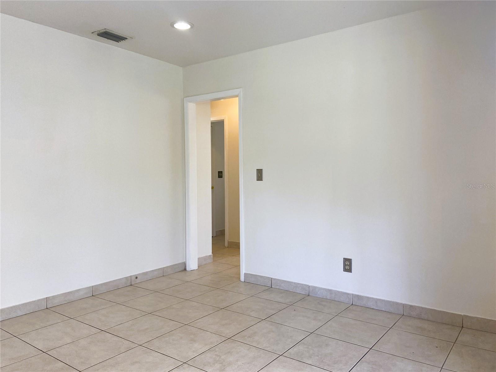 7306 KINGSBURY CIR, TAMPA, FL, 33610