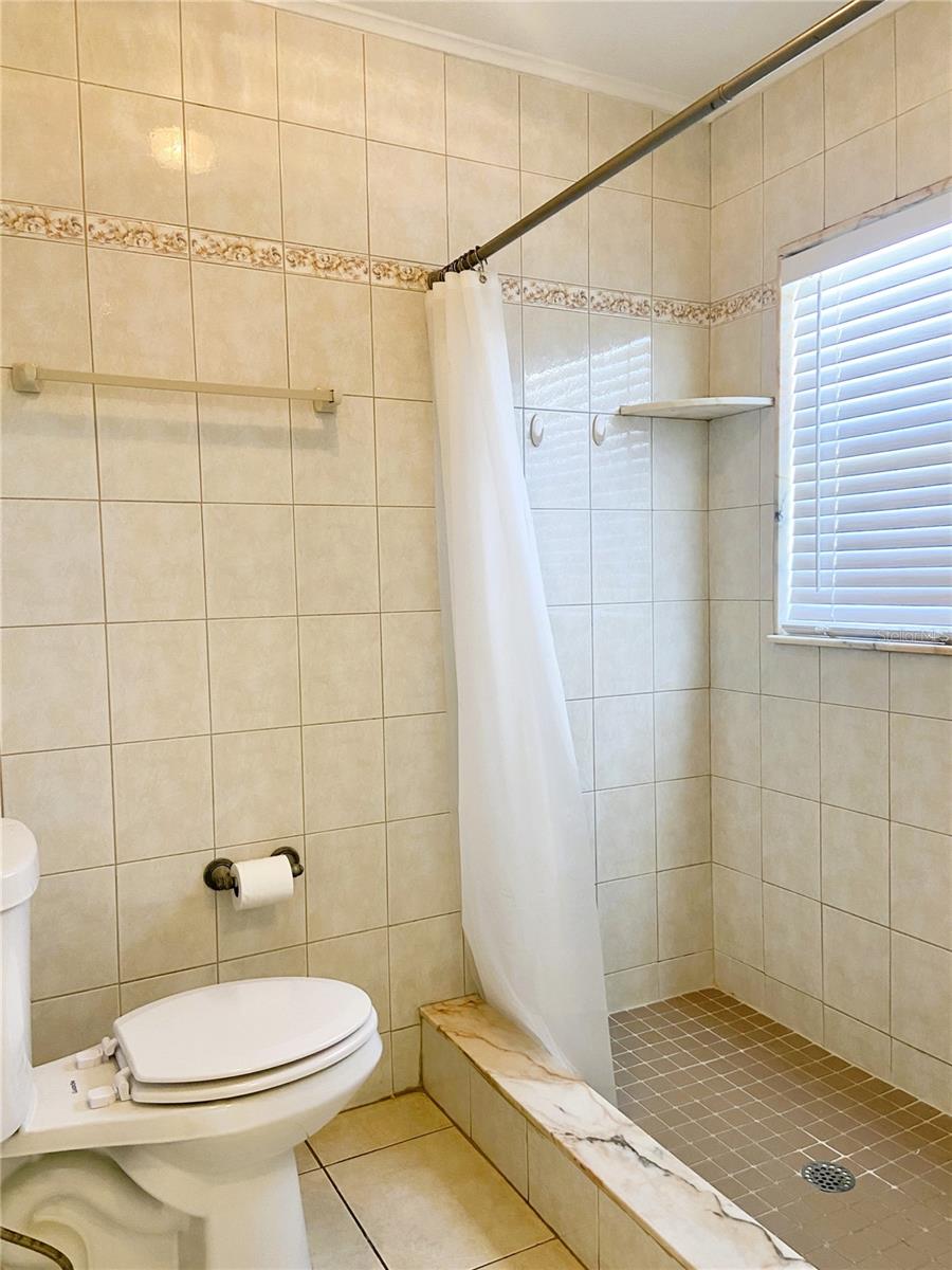 7306 KINGSBURY CIR, TAMPA, FL, 33610