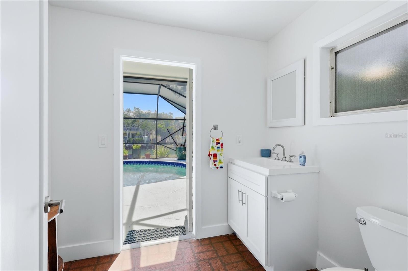 616 LYONS LN, LONGBOAT KEY, FL, 34228