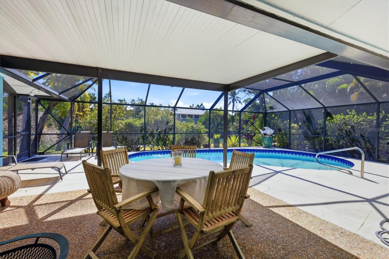 616 LYONS LN, LONGBOAT KEY, FL, 34228