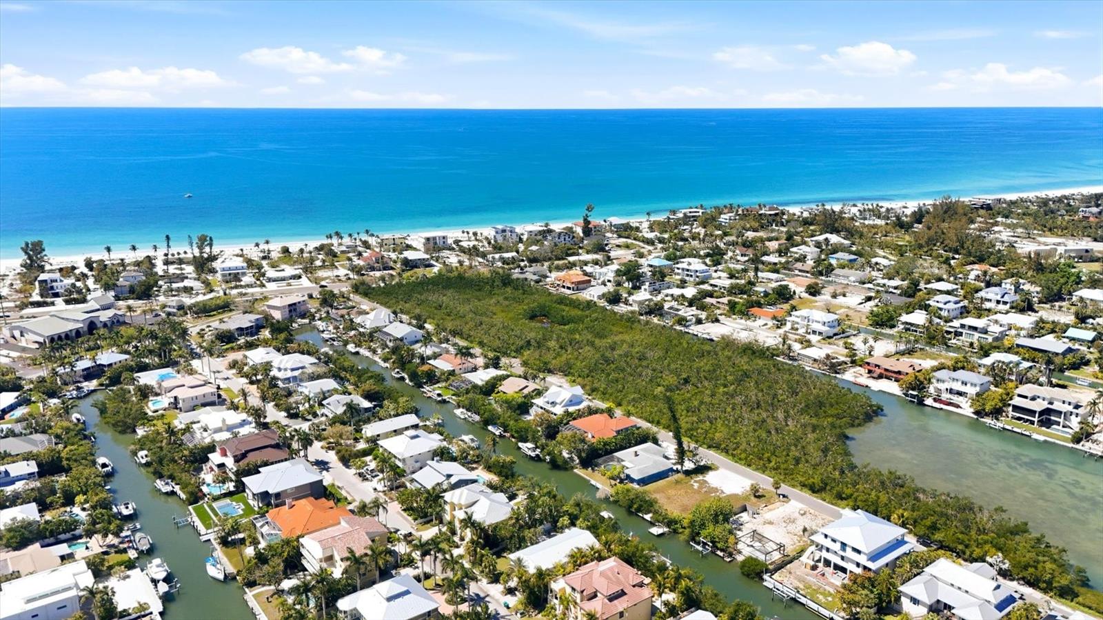 616 LYONS LN, LONGBOAT KEY, FL, 34228