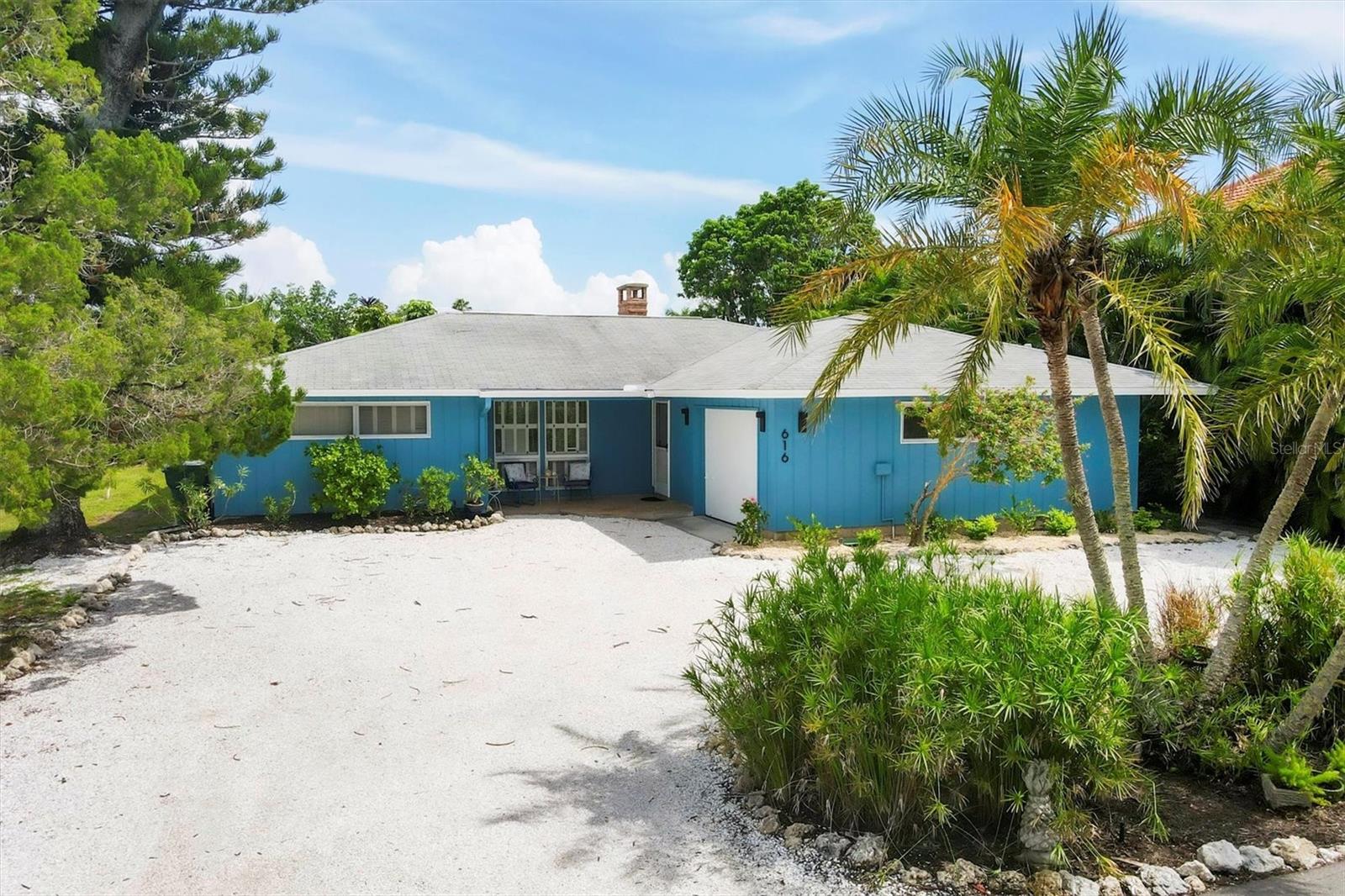 616 LYONS LN, LONGBOAT KEY, FL, 34228