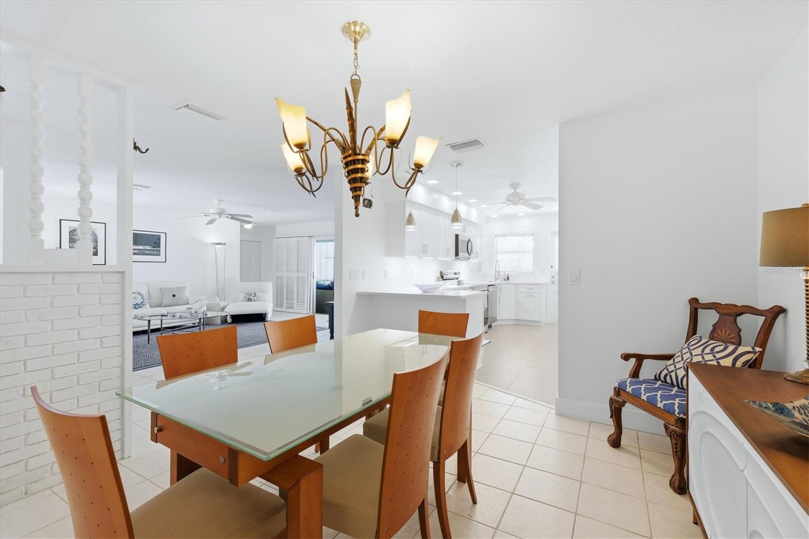 616 LYONS LN, LONGBOAT KEY, FL, 34228