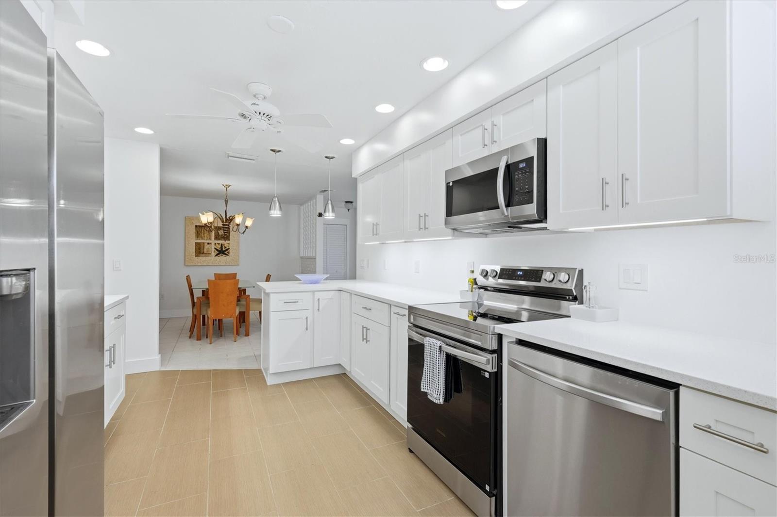 616 LYONS LN, LONGBOAT KEY, FL, 34228