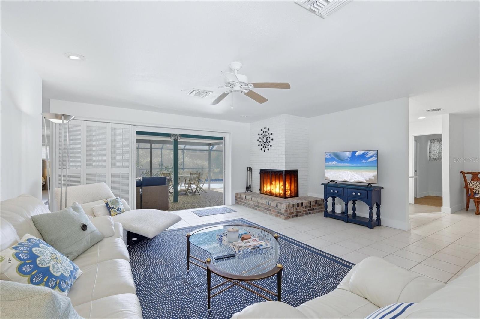 616 LYONS LN, LONGBOAT KEY, FL, 34228